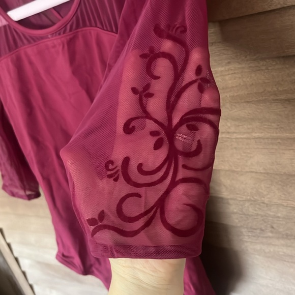 Beautiful Block brand Medium Leotard - Picture 2 of 5